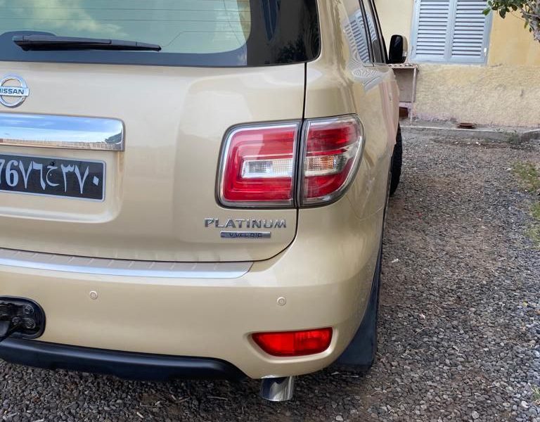 Nissan Platinium